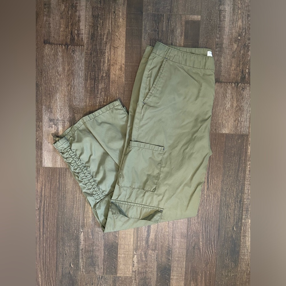Vintage Tommy Hilfiger | Nylon Cargo Pants | Green | Size 8
